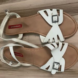 Union bay size 10, flat sandals